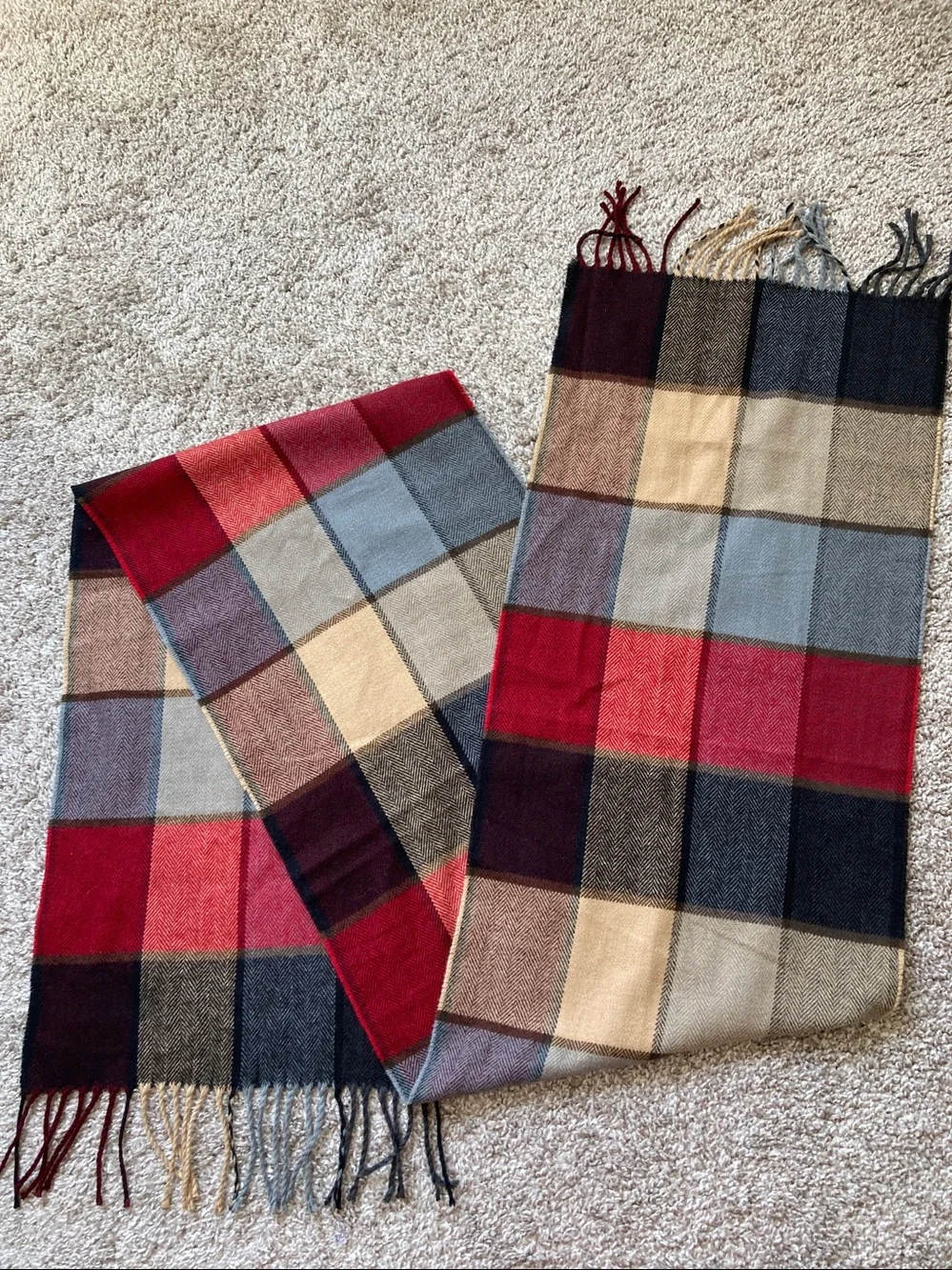 100% Cashmere Made in Germany Plaid Tartan Scarf Dark Academia Preppy fringe